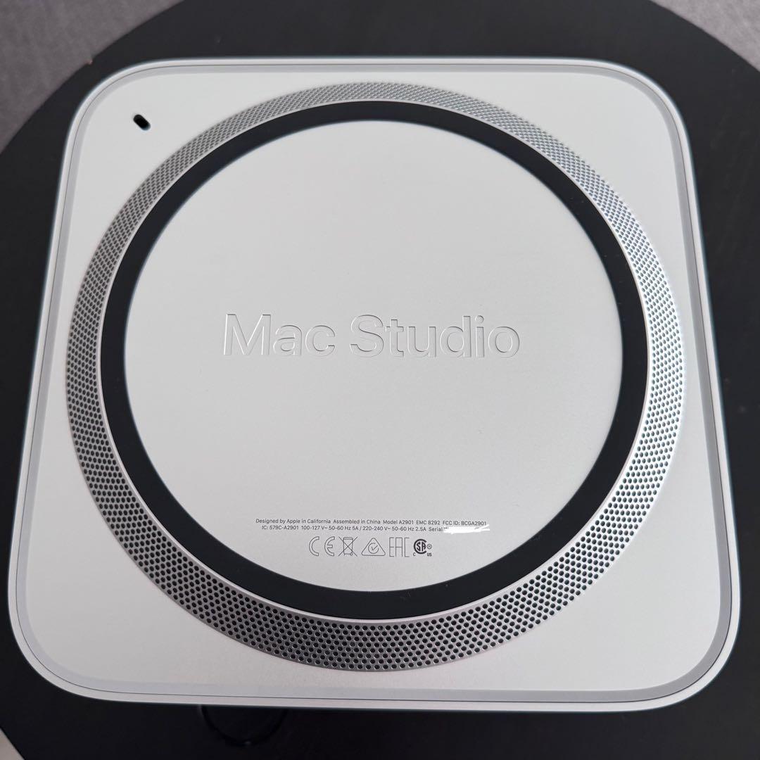 Mac Studio M2 Ultra 128GB 4TBストレージ