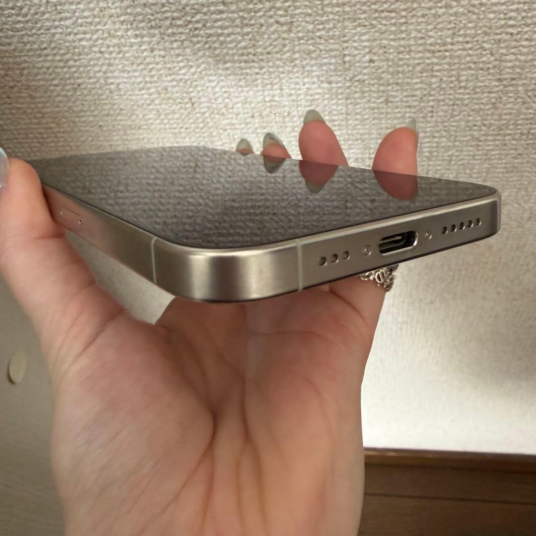 iPhone15Pro 512GB ホワイトチタニウム SIMフリー ケース付