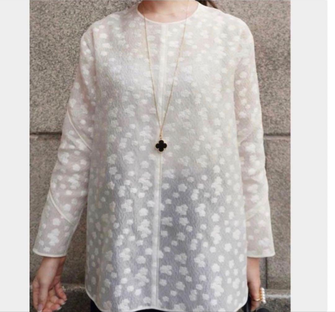 10ki_4145　hyeon ヘヨン　シアージャガードブラウス　ホワイト