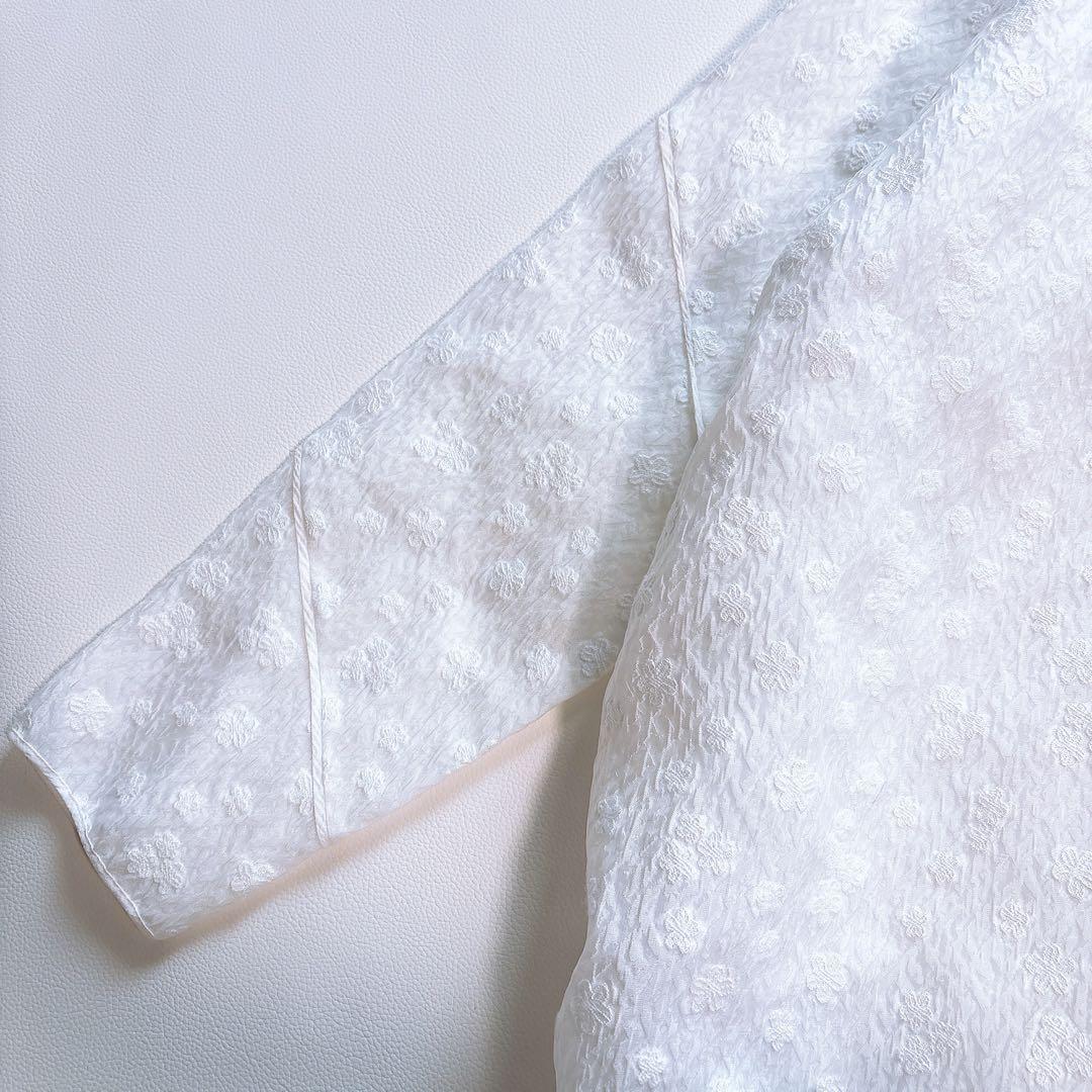 10ki_4145　hyeon ヘヨン　シアージャガードブラウス　ホワイト