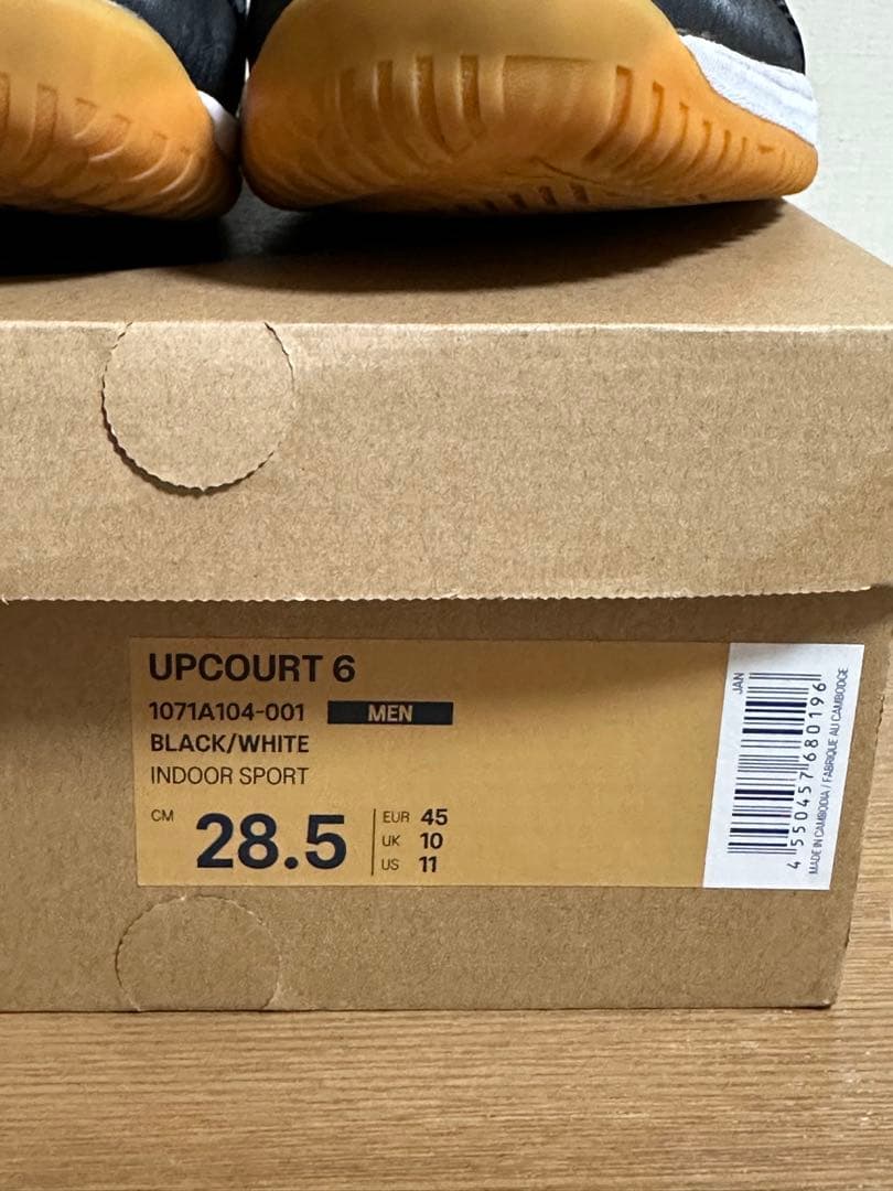 ASICS UPCOURT6 ブラック/ホワイト28.5㎝