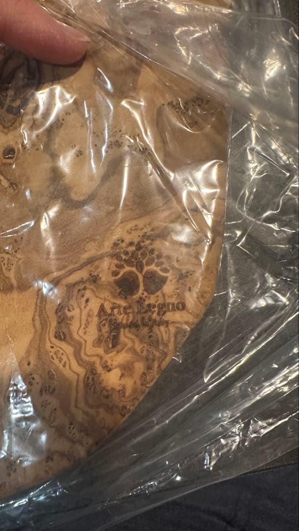 アルテレニョ ナチュラルカッティングボード オリーブウッド 刻印タグあり