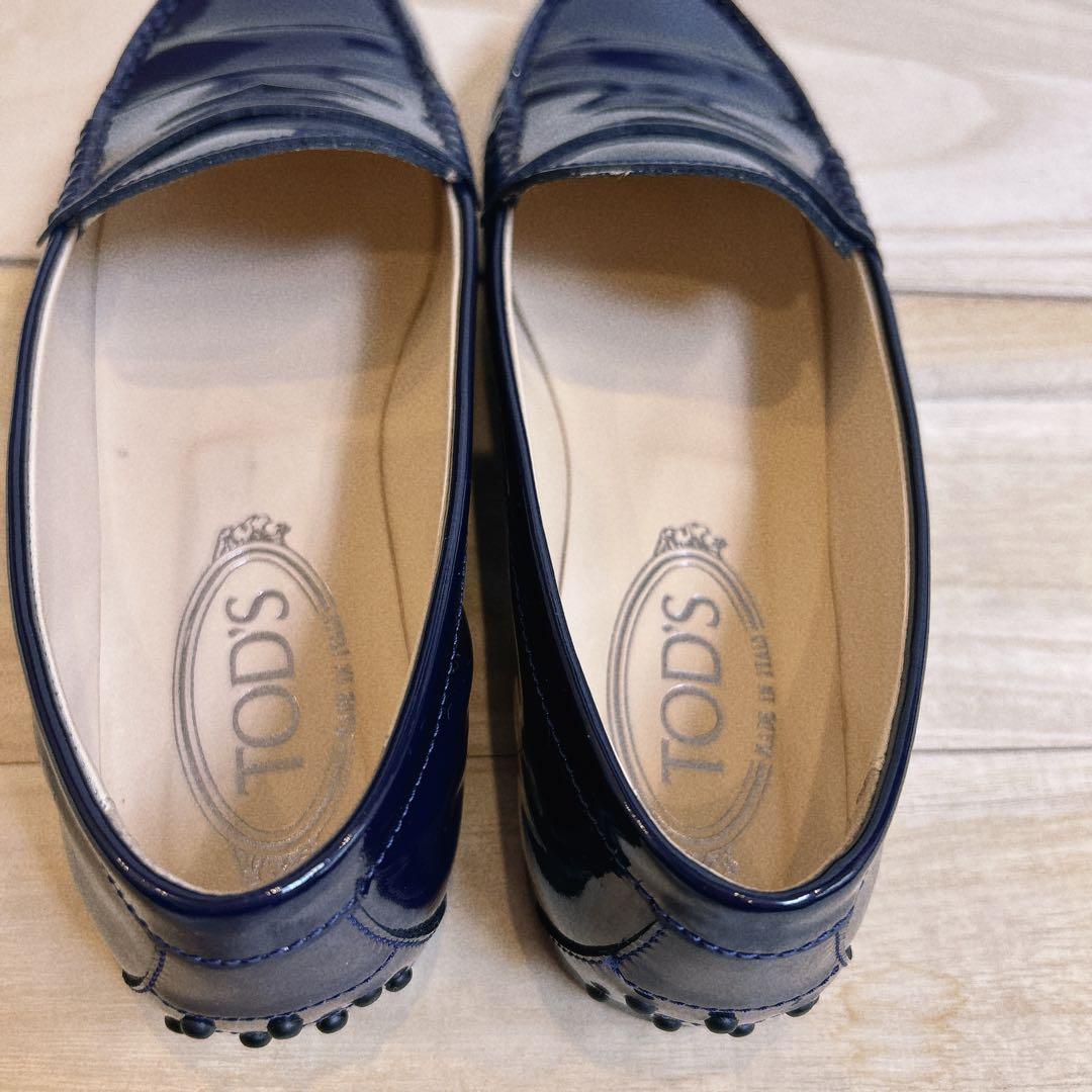 TOD’S トッズ ローファー パテント ロゴ刻印　24cm ネイビー