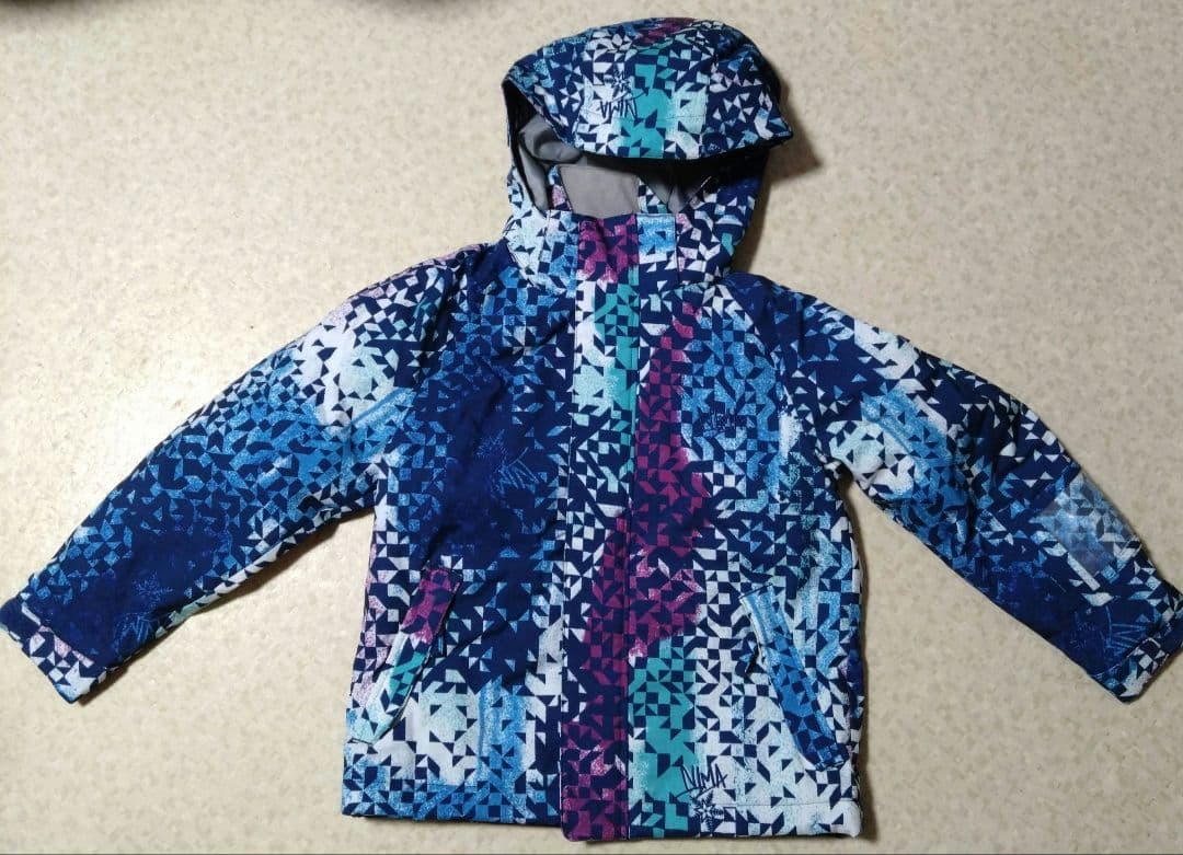 nima子ども用スキースノボーウェア 、 ゴーグル、ケース付き