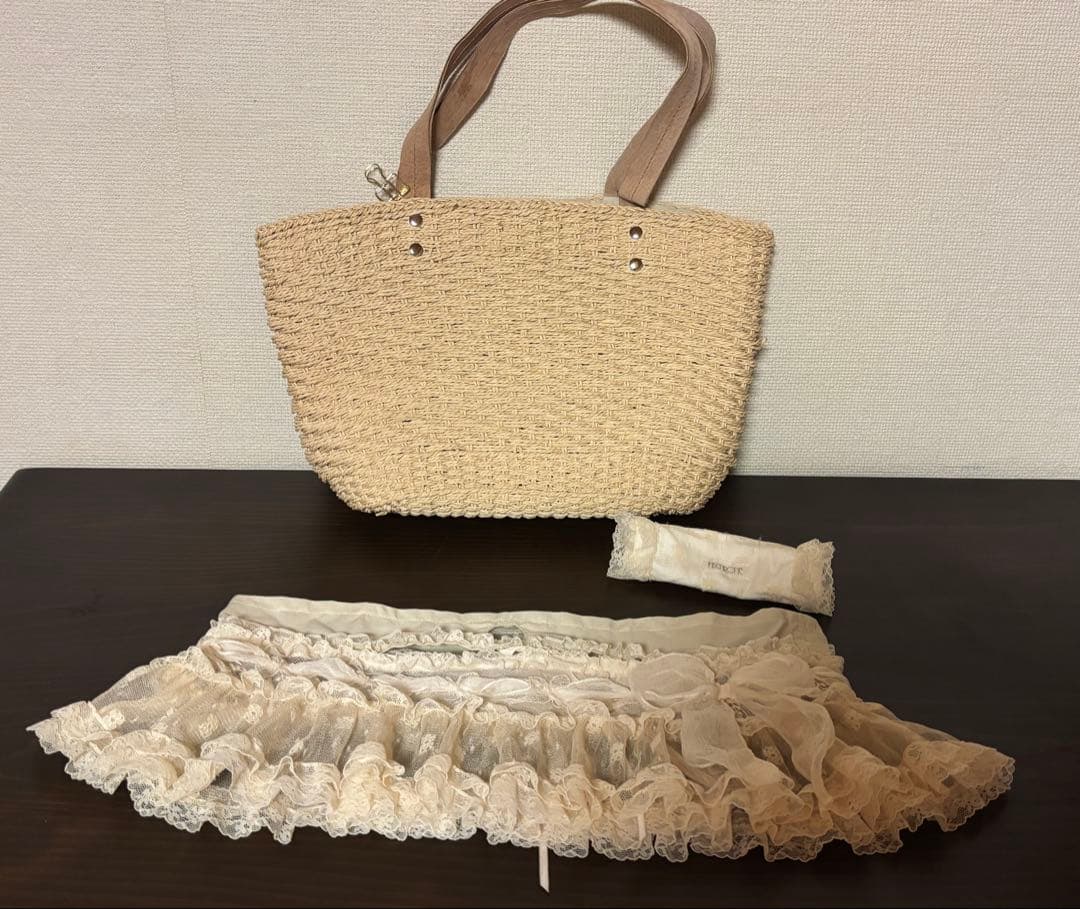 さえら◇ヒスクローネ◇かごバッグ◇レース装飾◇美品◇肩かけ