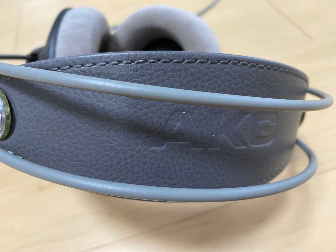 AKG K601　ヘッドホン