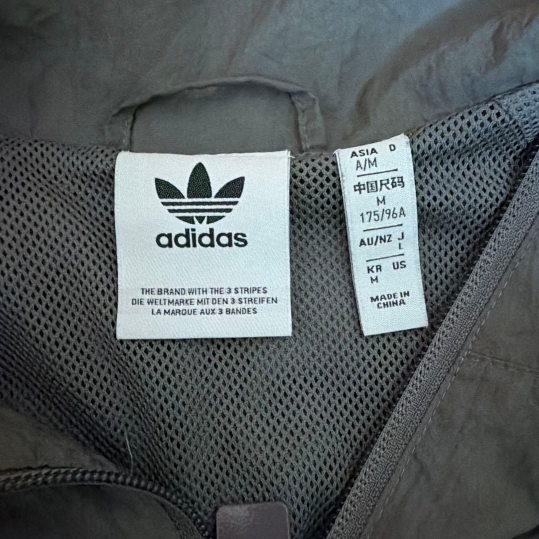 adidas Real Madrid ナイロンジャケット グレー