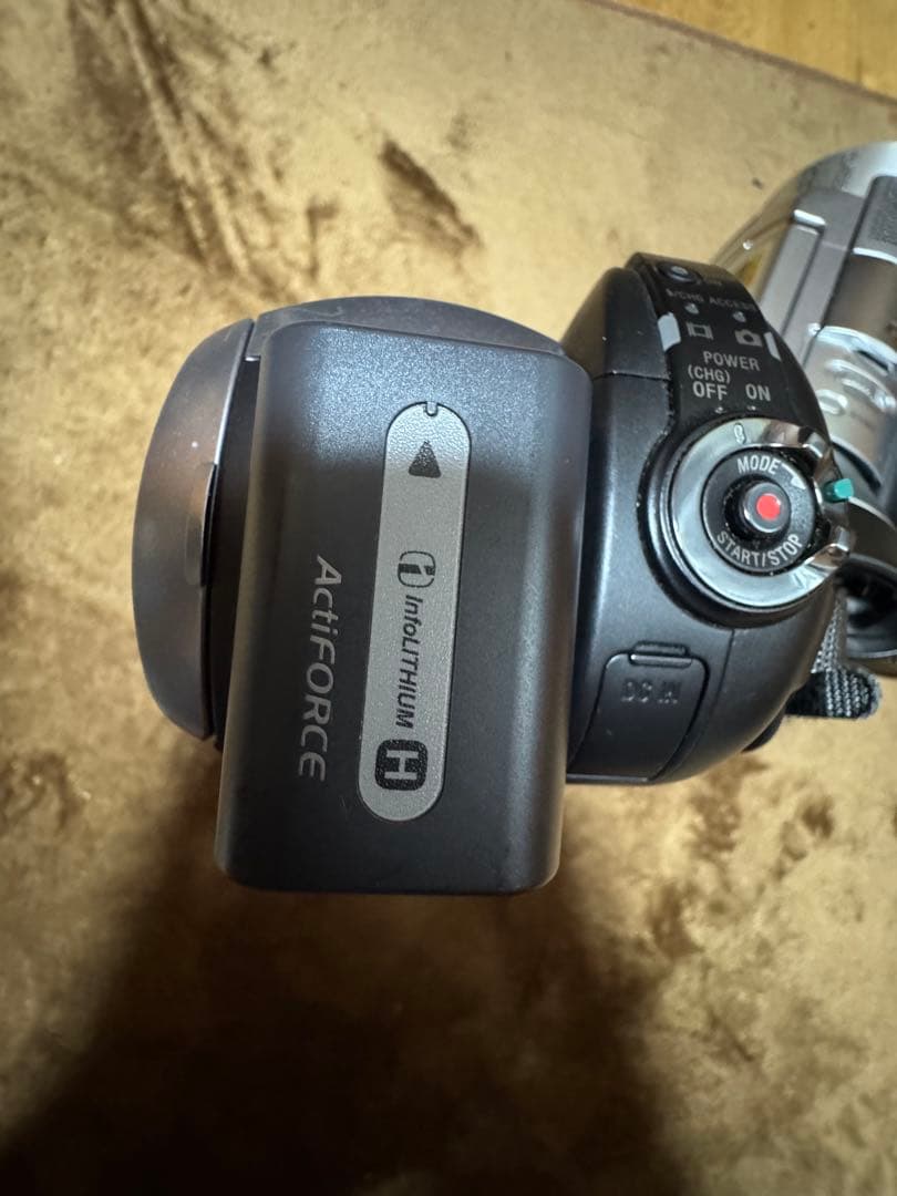 ビデオカメラ SONY HDR-UX7 DCR-SR220