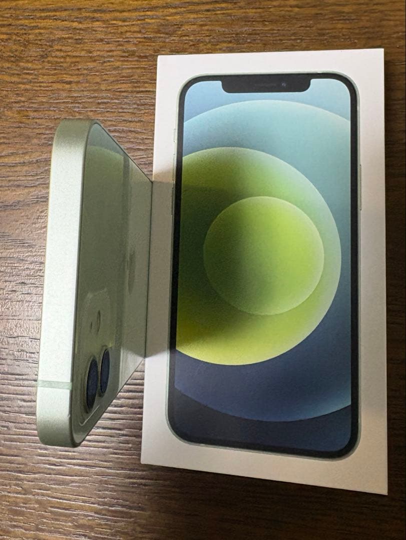 美品Apple iPhone 12 グリーン 本体　箱付き