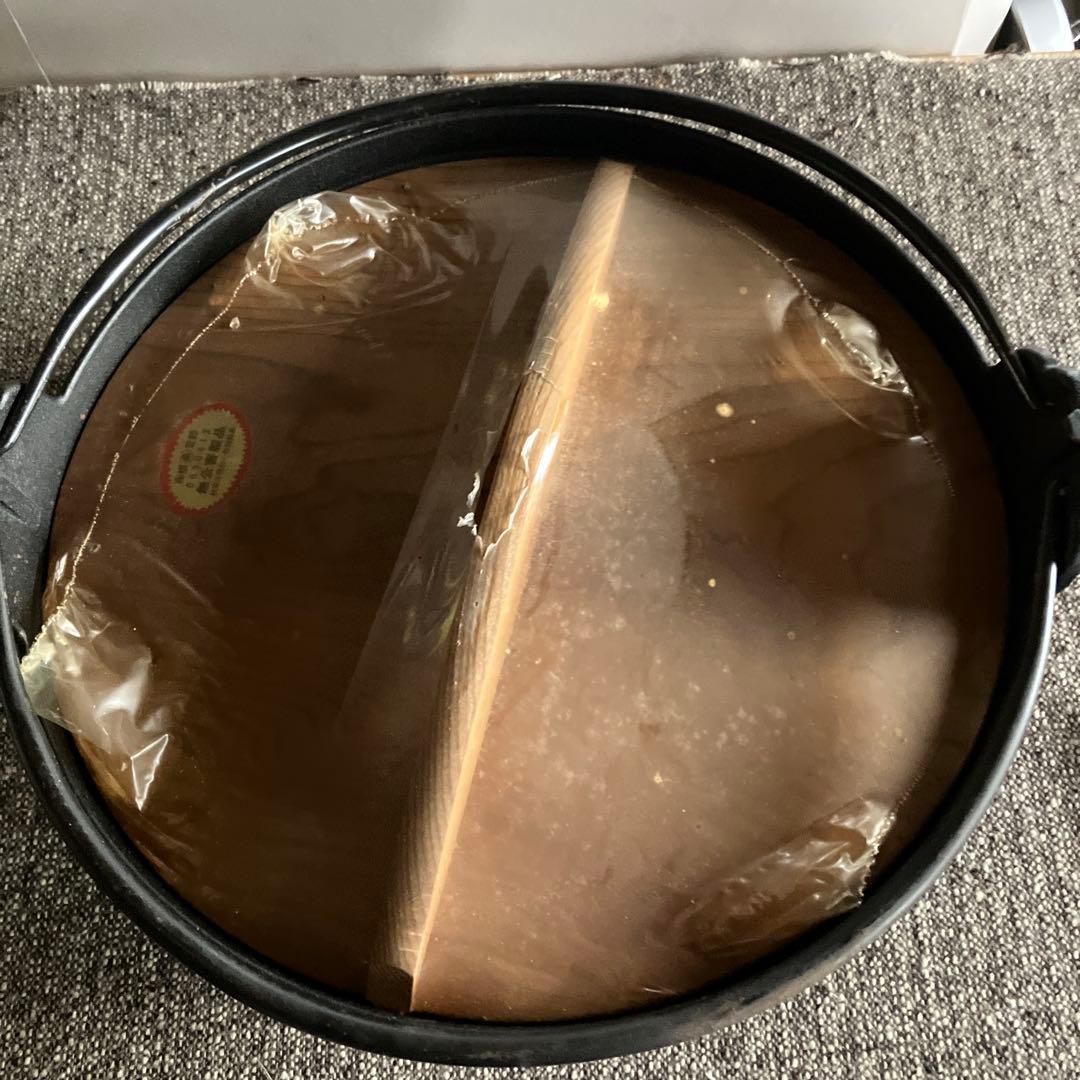 未使用　南部鉄器　囲炉裏鍋　木蓋付　しゃぶしゃぶ鍋　すき鍋