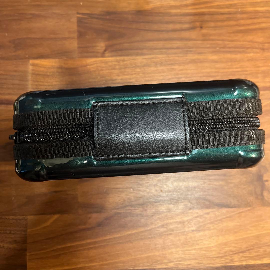 【Rimowa】キャセパシフィック航空ポーチ ヴライトグリーン