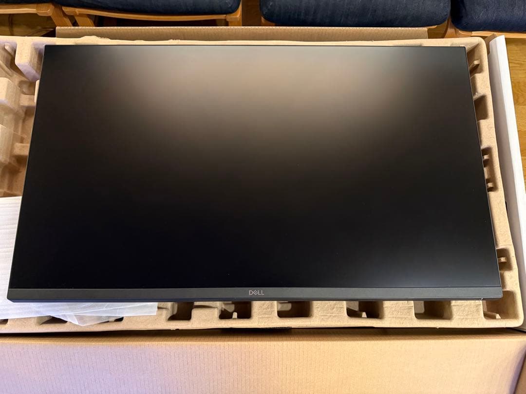 DELL G3223Q ディスプレイ　モニター