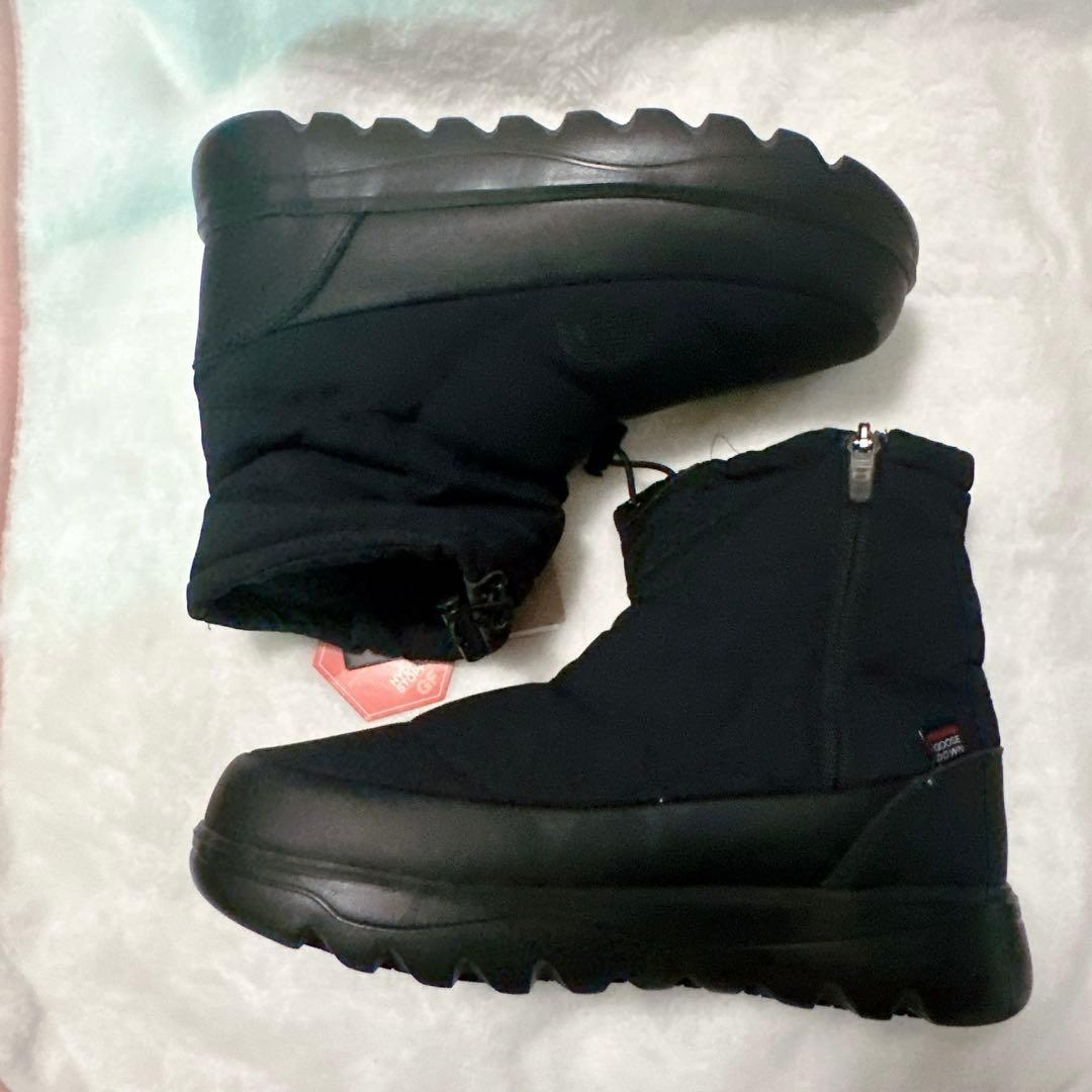新品未使用★ノースフェイス 防寒ブーツ 冬コーデ 軽量 ショート丈 ブラック
