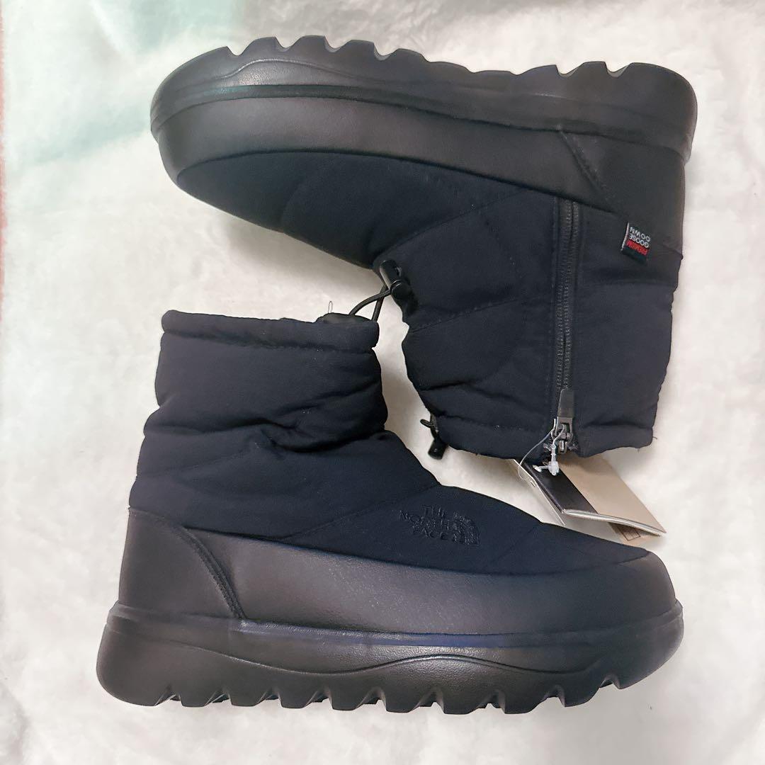 新品未使用★ノースフェイス 防寒ブーツ 冬コーデ 軽量 ショート丈 ブラック