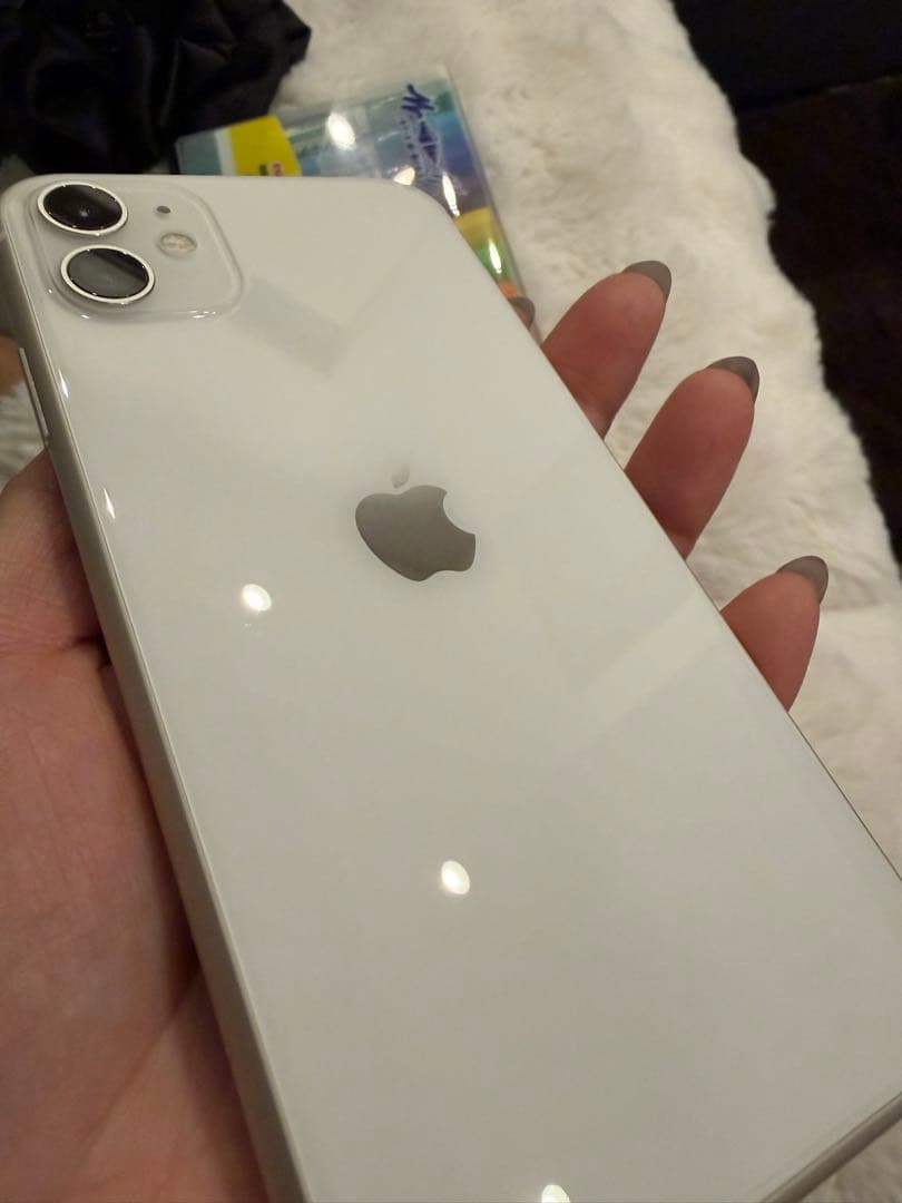 美品★Apple iPhone 11ホワイト白128G