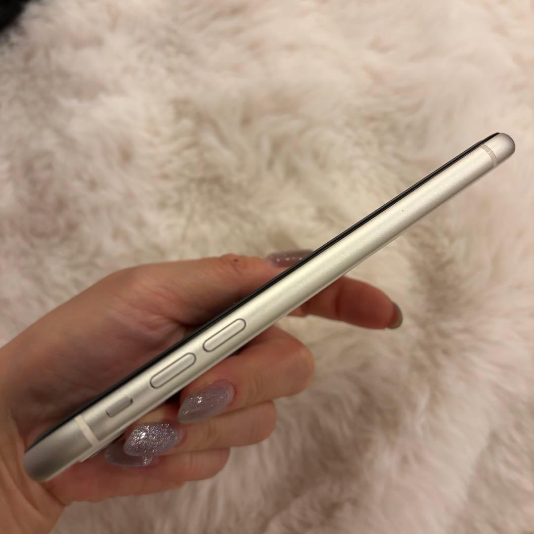 美品★Apple iPhone 11ホワイト白128G