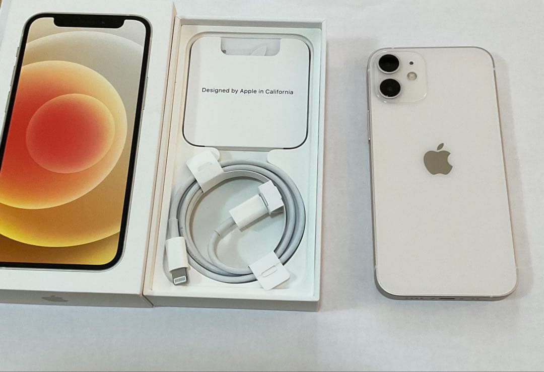新品 iPhone12mini 64GB ホワイト
