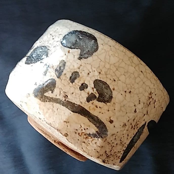 志野で一服 風流な味わい！志野焼き筒茶碗と箱 骨董アンティーク