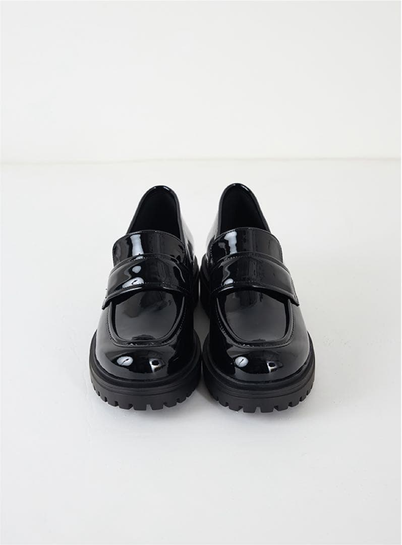 FORME ブラック エナメル レインシューズ