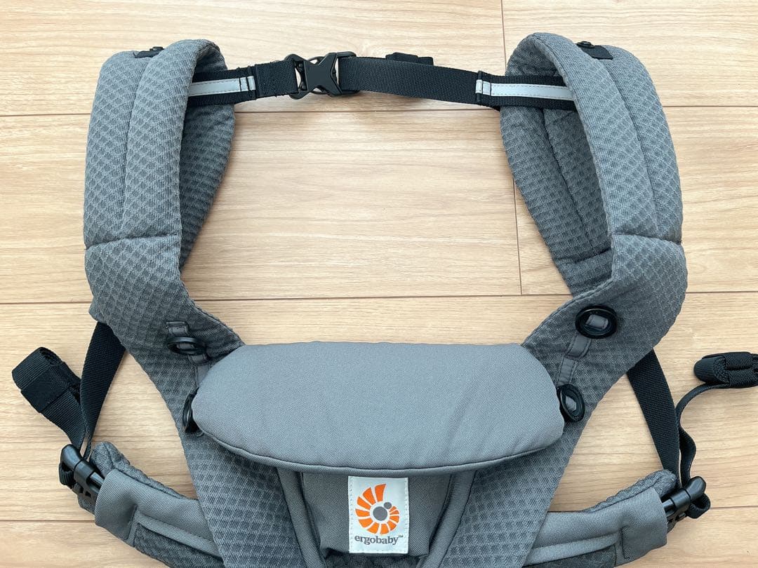 【美品】エルゴベビー オムニブリーズ 抱っこ紐 グラファイトグレー