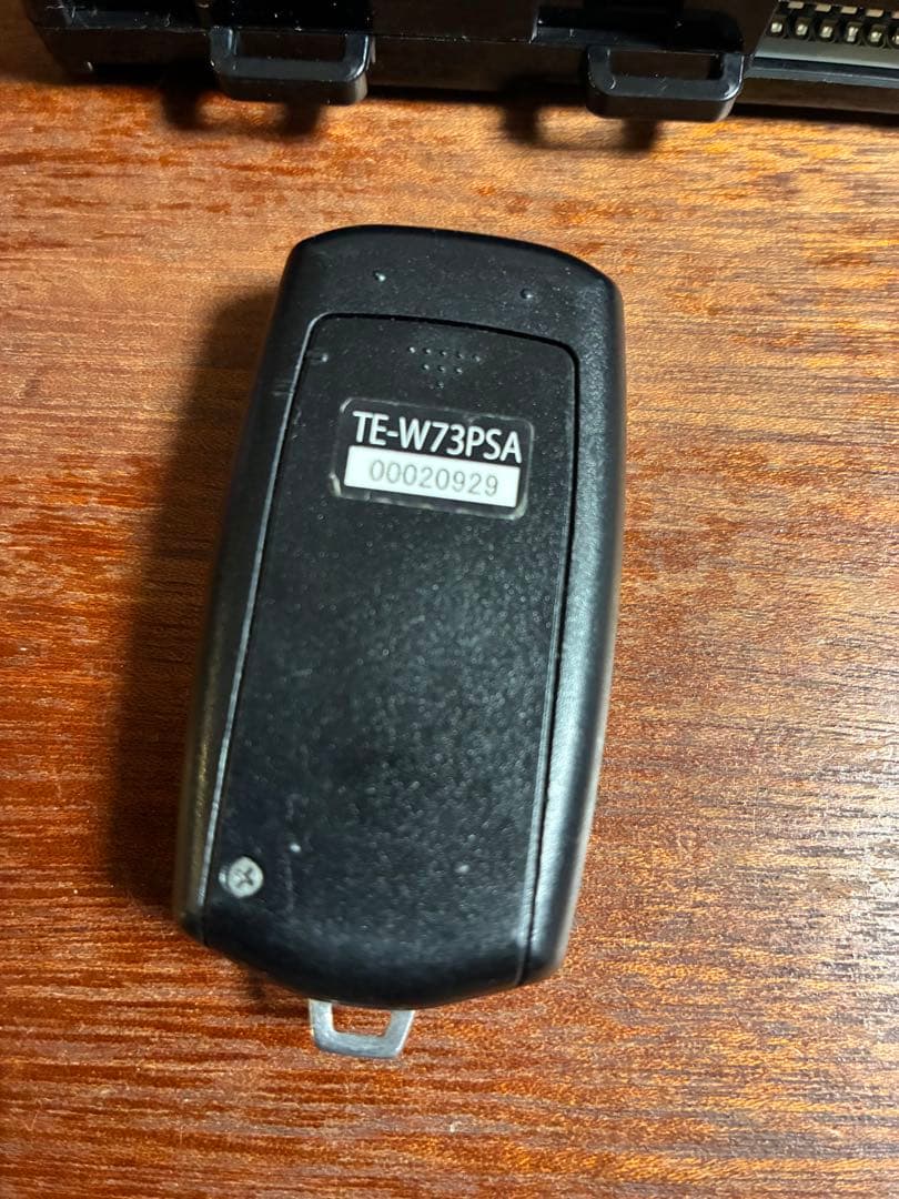 アルファード 20 25 ヴェルファイア エンジンスターター スペアキー不要