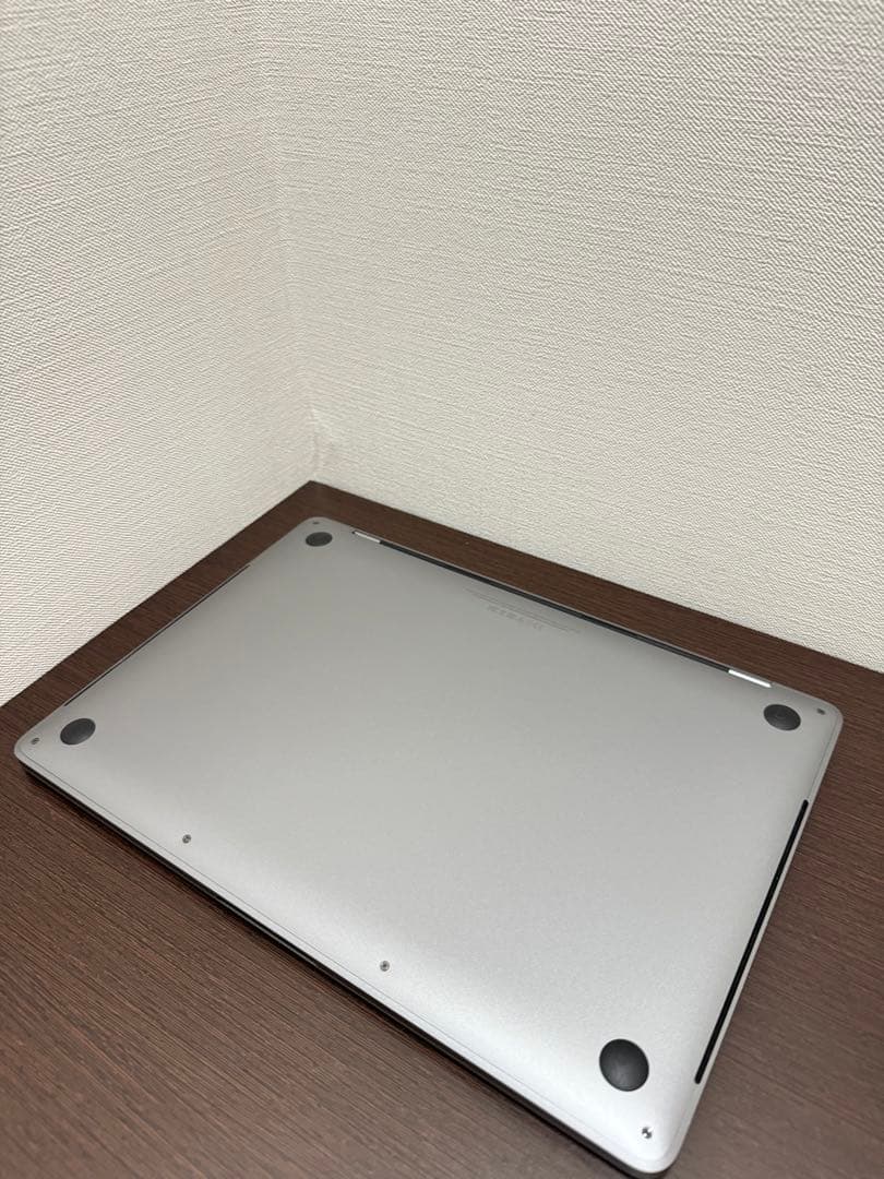 美品 MacBook Pro 16GB/タッチパネル /2024年Office
