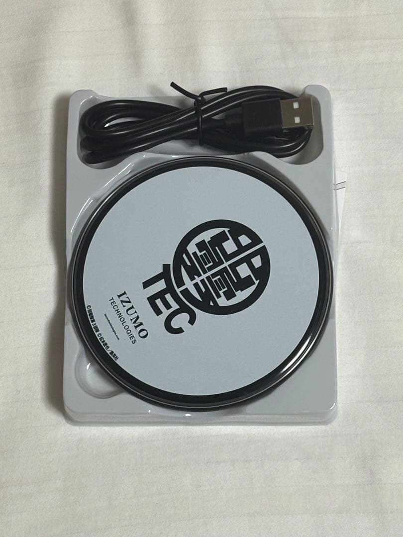 怪獣8号 保科宗四郎ワイヤレスイヤホン + ワイヤレス充電器