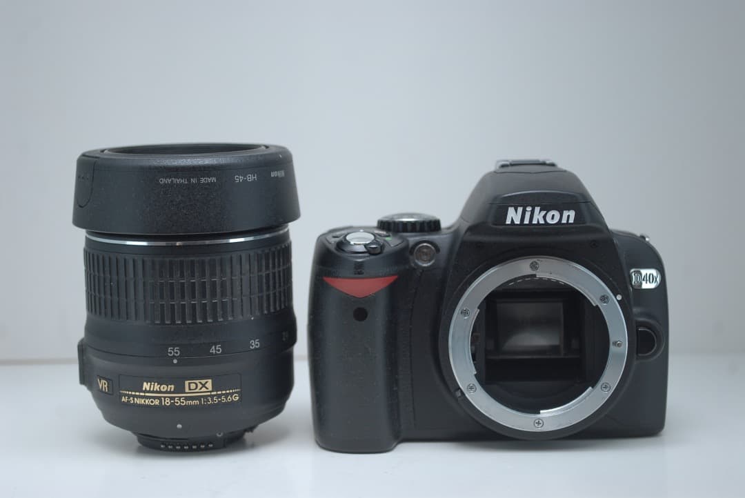 ⭐️コンパクトで高画質⭐️届いてすぐ使えます！Nikon D40X