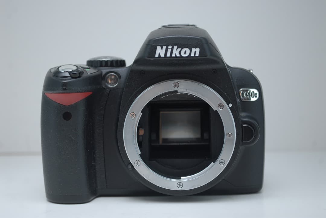 ⭐️コンパクトで高画質⭐️届いてすぐ使えます！Nikon D40X