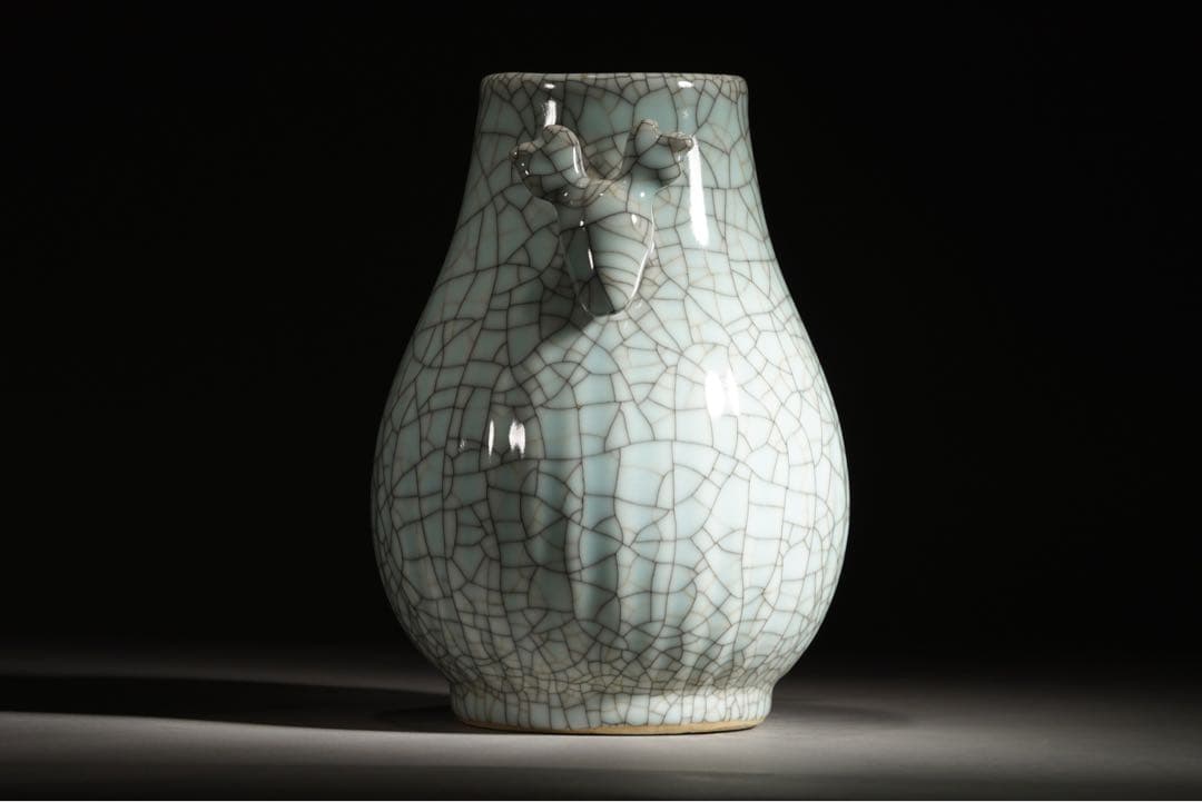 有款 青磁冰裂紋鹿耳瓶