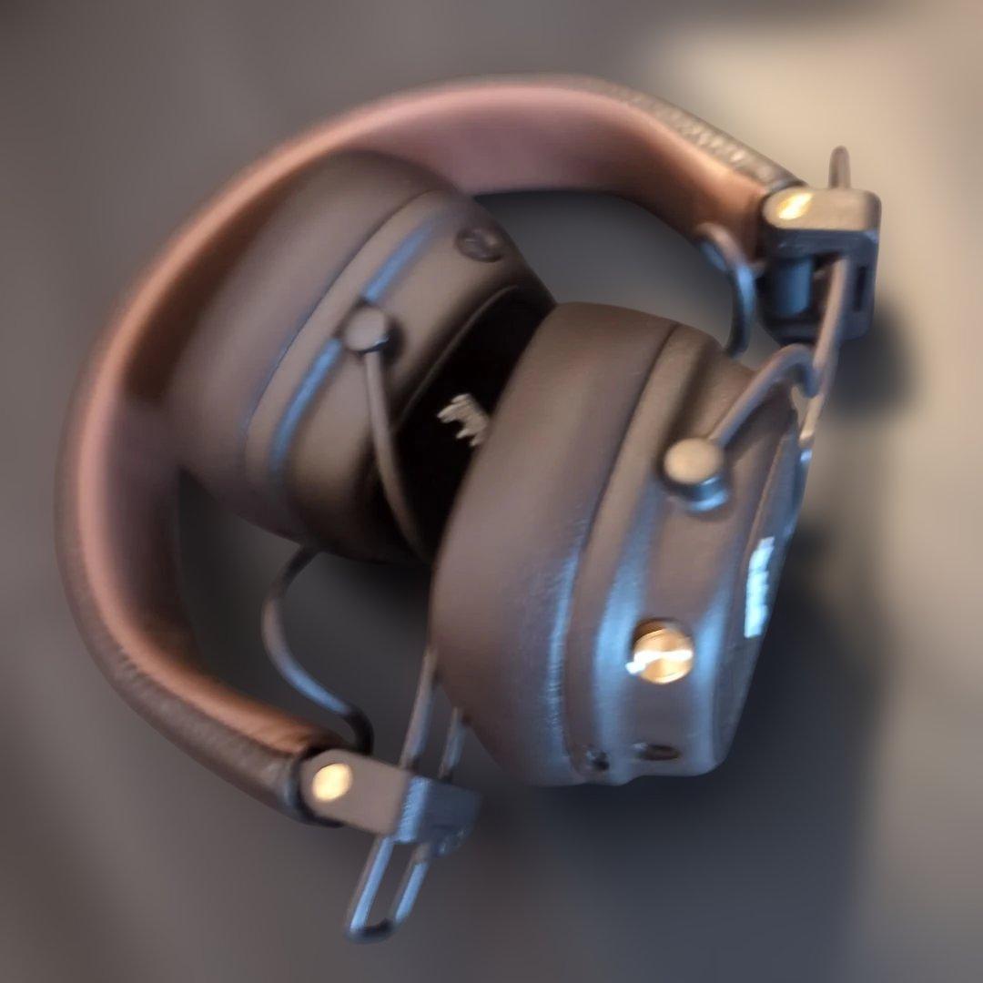 Marshall ワイヤレスオンイヤーヘッドホン Major V ブラウン