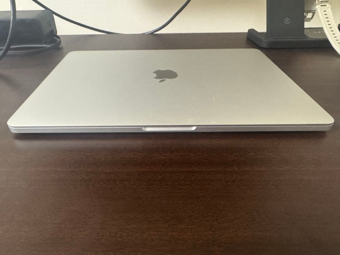 Apple MacBook Pro 2017 13インチ Touch Bar付き