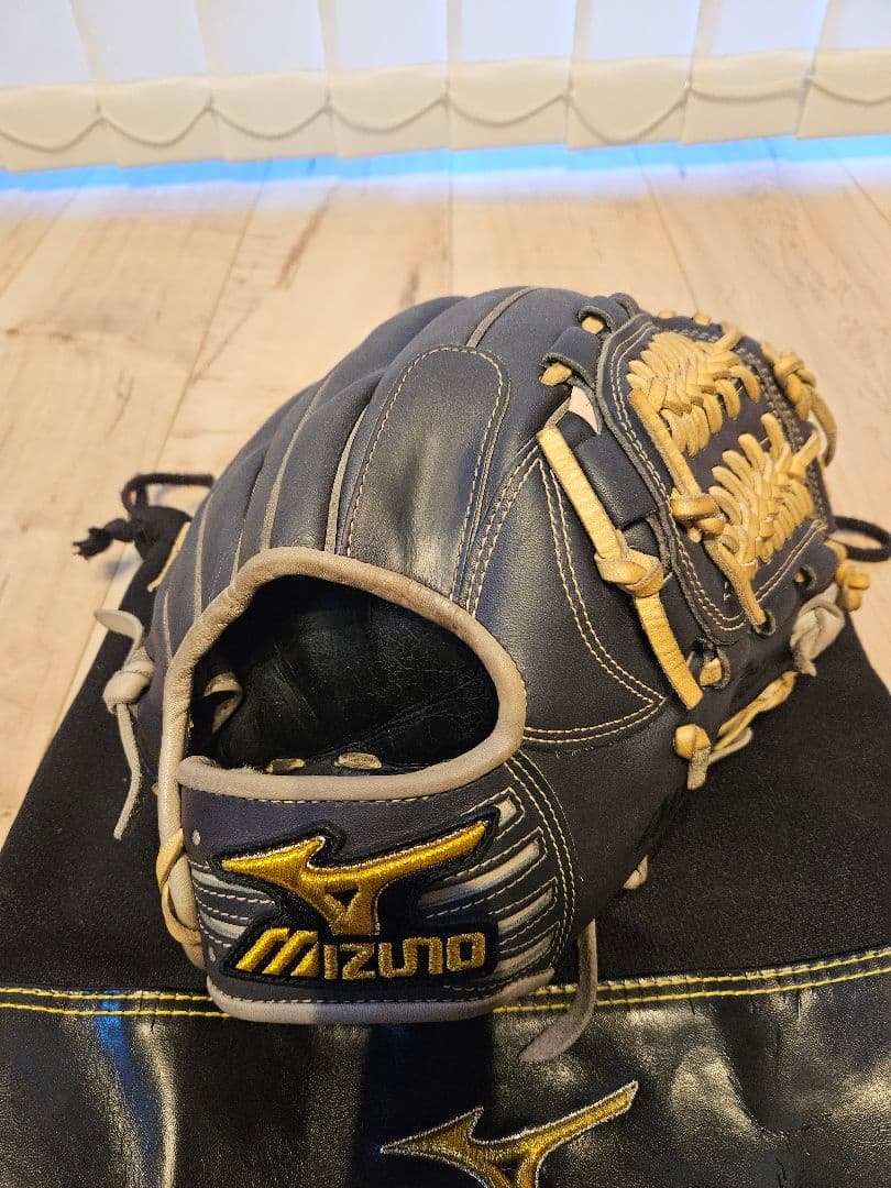 ミズノプロオーダー　軟式内野手　 ネイビー 収納袋付き　サイズ9