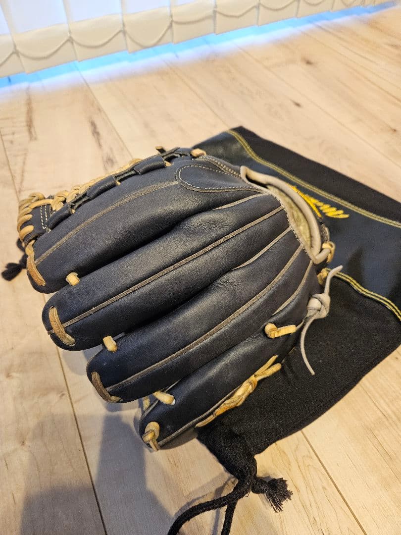 ミズノプロオーダー　軟式内野手　 ネイビー 収納袋付き　サイズ9
