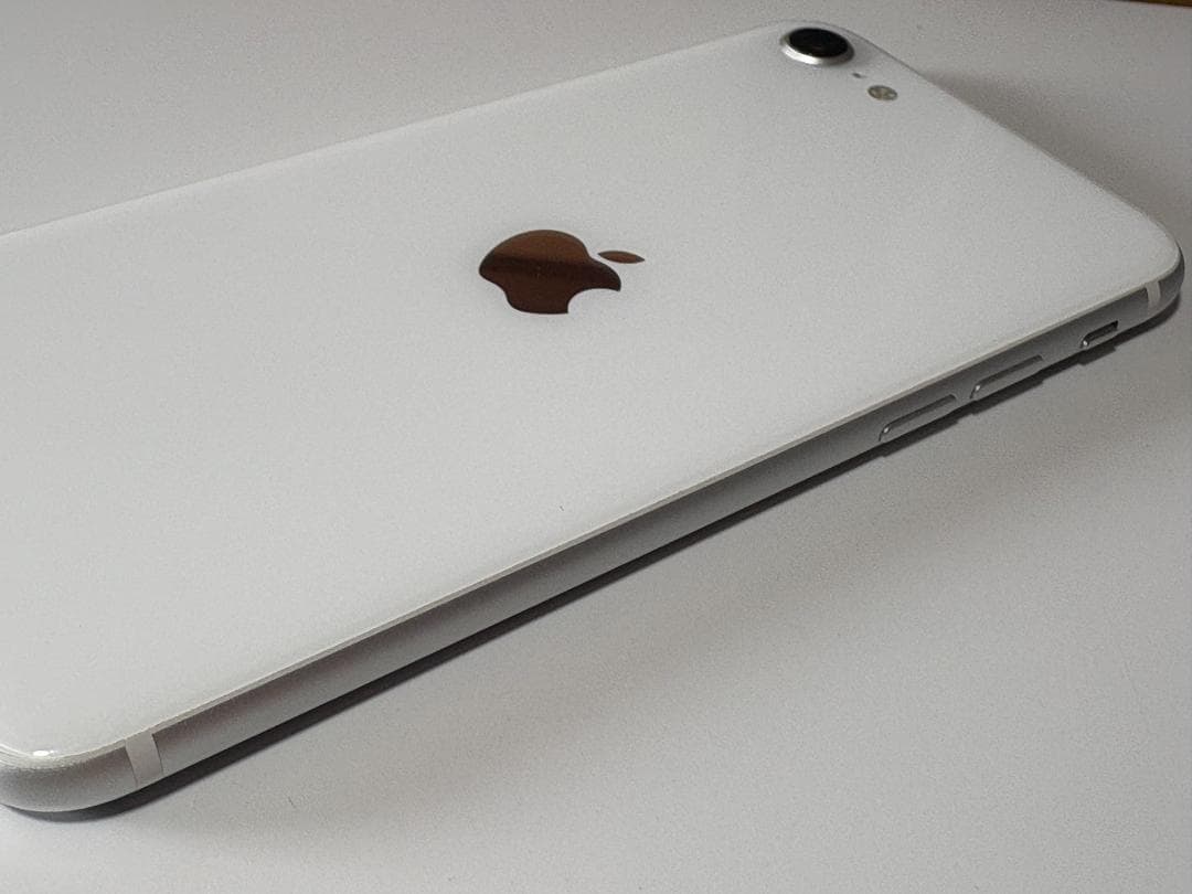 iPhone SE2 128GB 本体 SIMロックなし