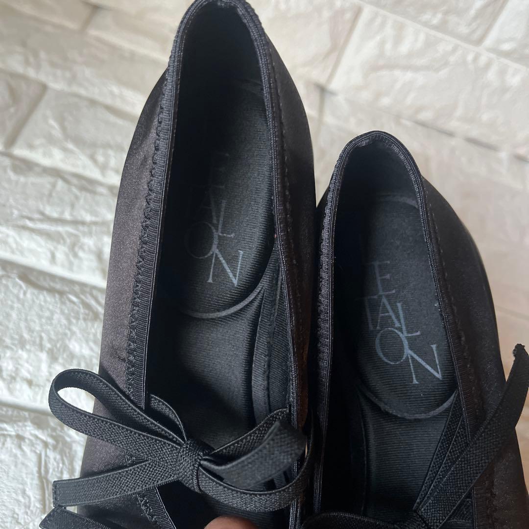 なほぼ新品 人気完売品 LE TALON Lダブルリボンバレリーナ23.5