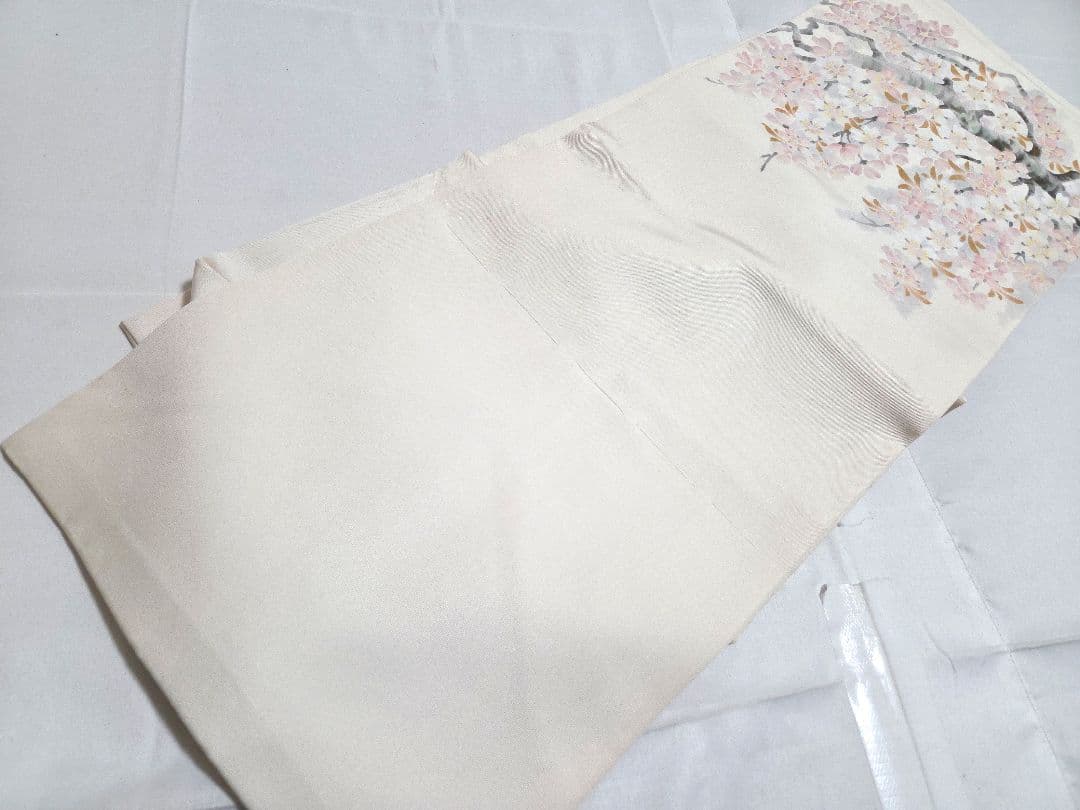 C 塩瀬 枝垂れ桜の花模様 金彩 白 太鼓 正絹 カジュアルな名古屋帯