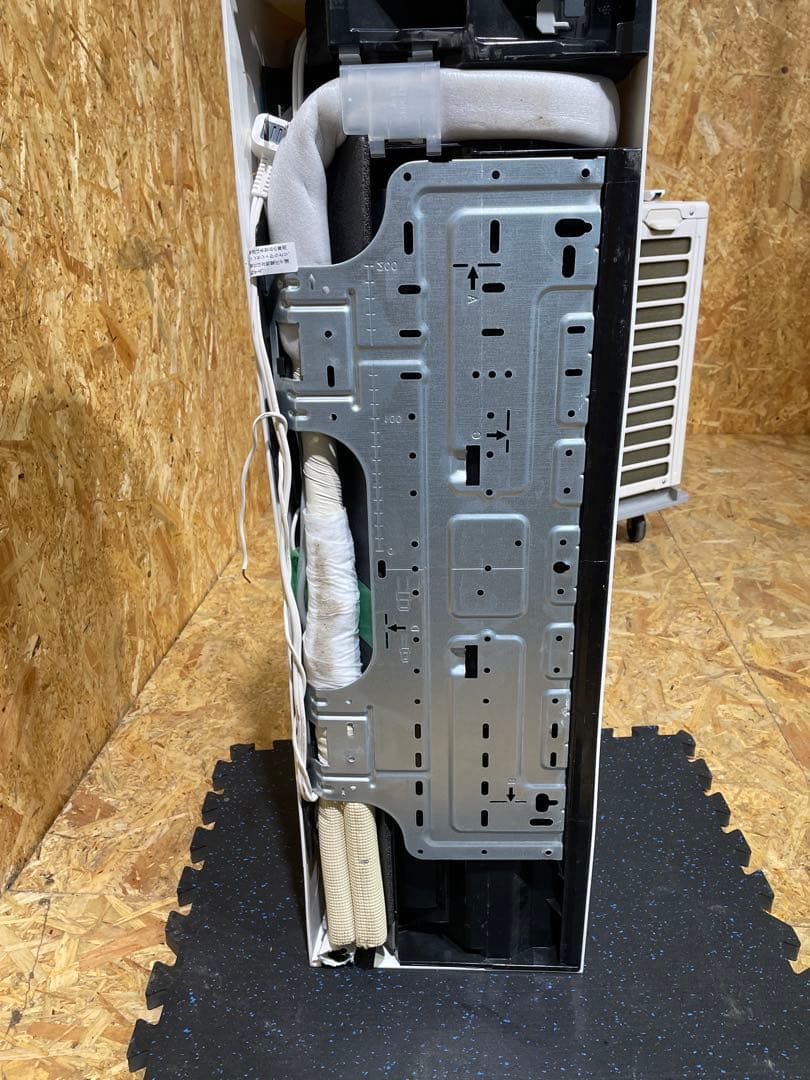 テ*ジ様 東芝 エアコン 6畳 RAS-H221M 2021年製　495018