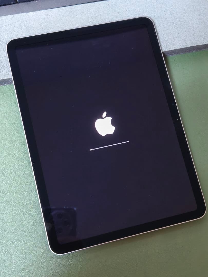 【中古美品】 iPad Air M2 128GB Wi-Fi スペースグレー