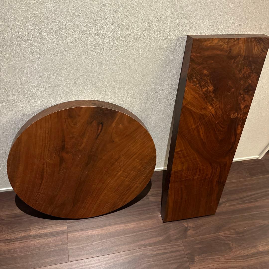 【値下げ】直径70cm　ウォールナット　円形　丸　一枚板　無垢　天板テーブル座卓