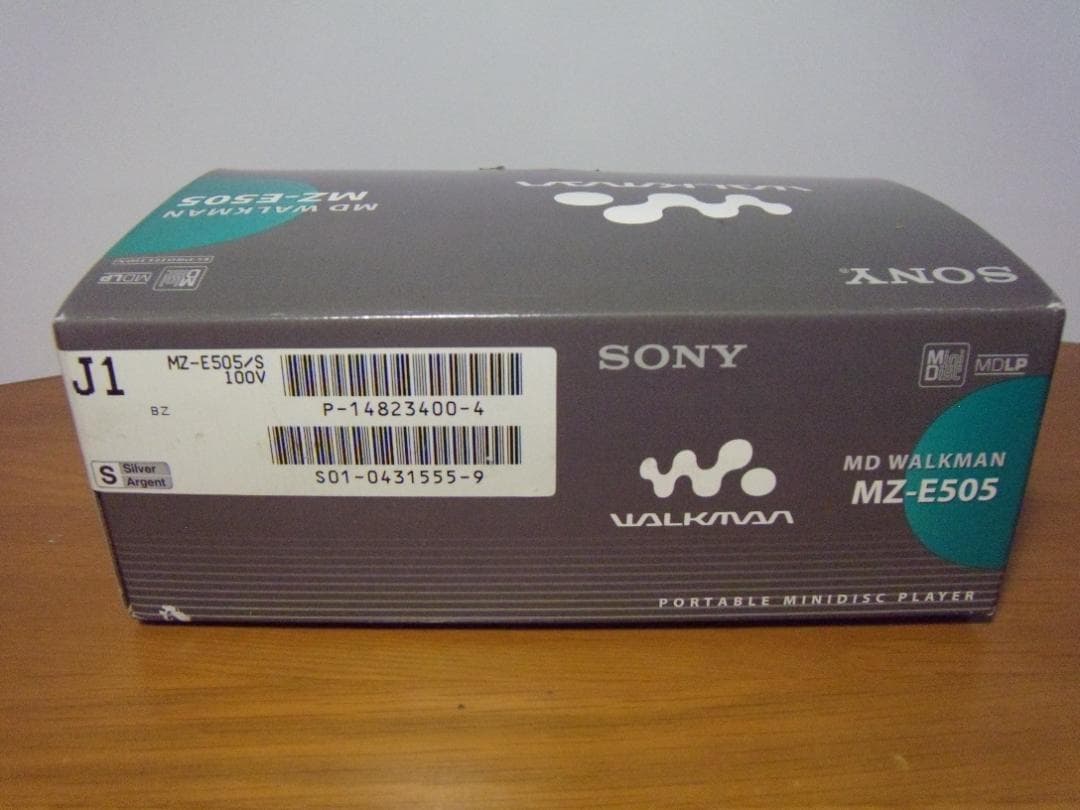 希少・貴重・レア・未使用 SONY ポータブルMDプレーヤー MZ-E505