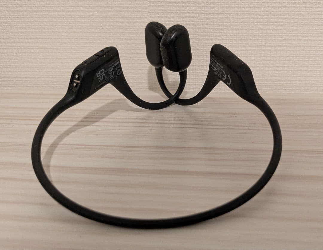SHOKZ OpenRun Pro ブラック 充電コード、収納ケース付き
