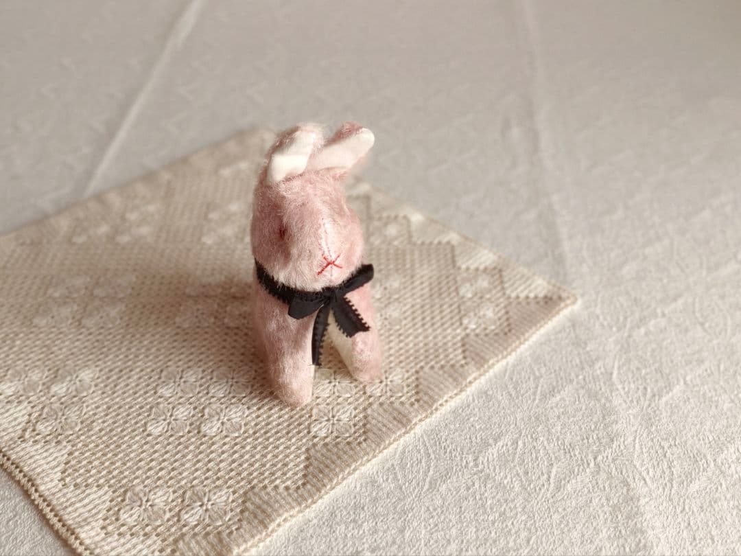 * vintage rabbit ୨୧ フォルムの可愛い ピンクの ウサちゃん