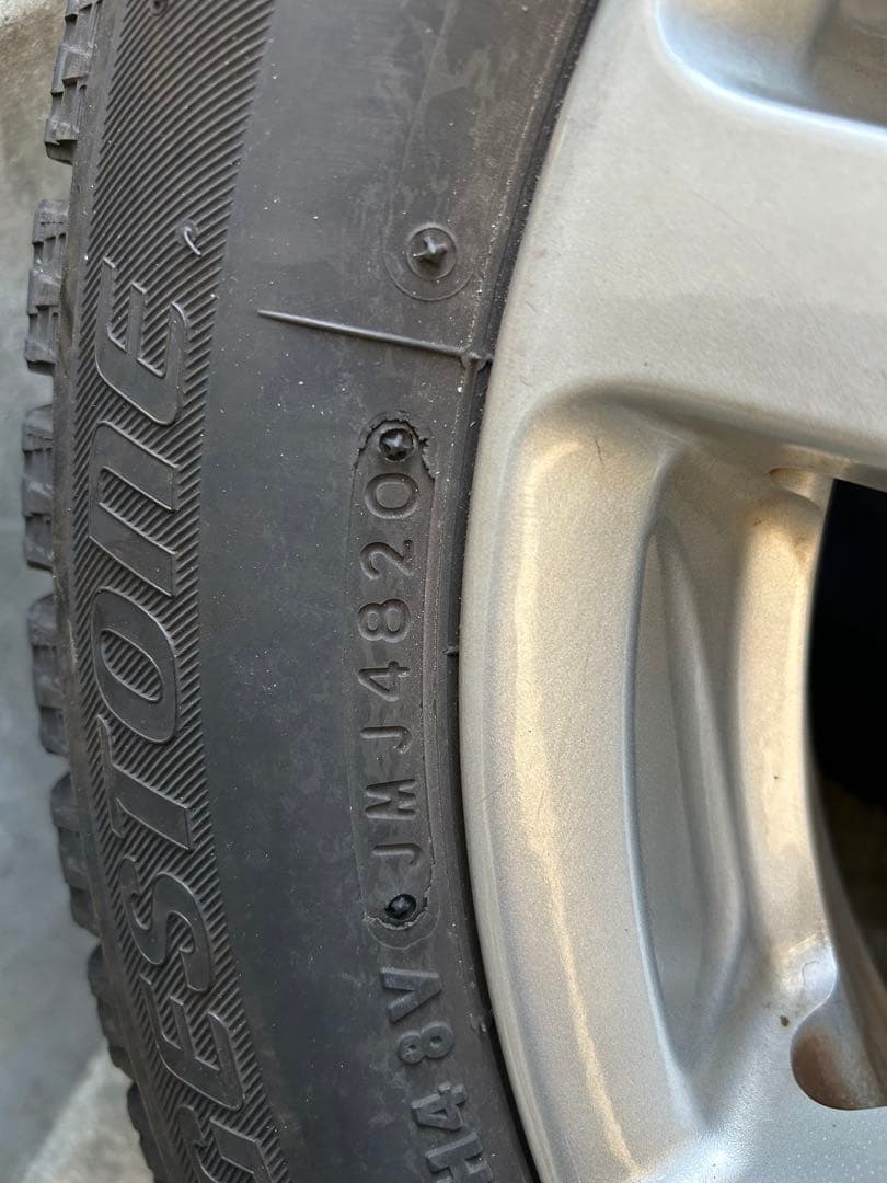 スタッドレス４本セット　ブリザック　タント純正ホイールつき　155/65R14