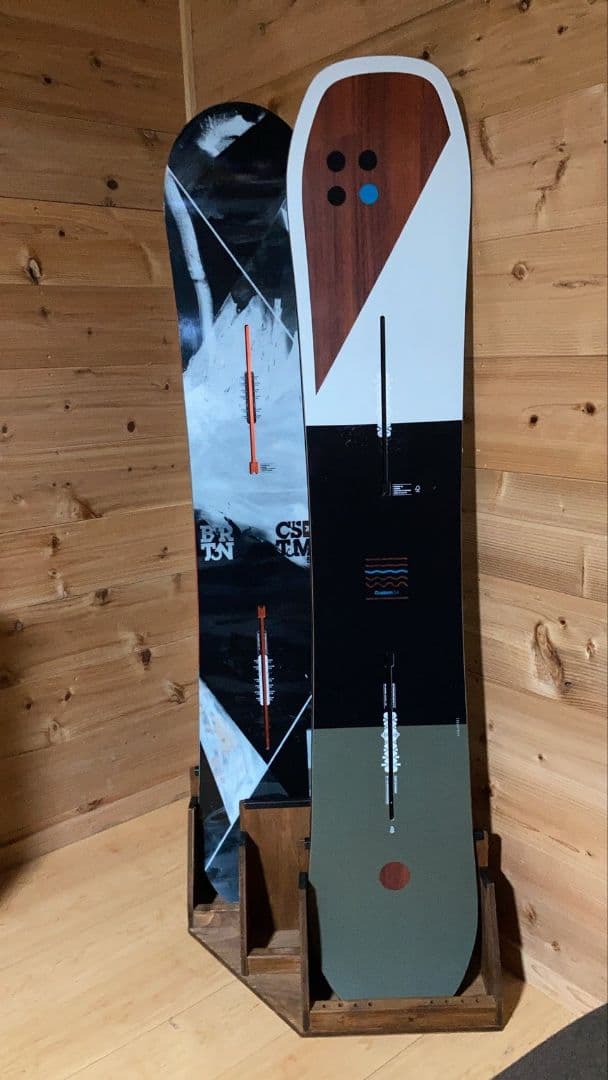 スノーボードディスプレイスタンドラック３本用左側用　カラーウォルナット