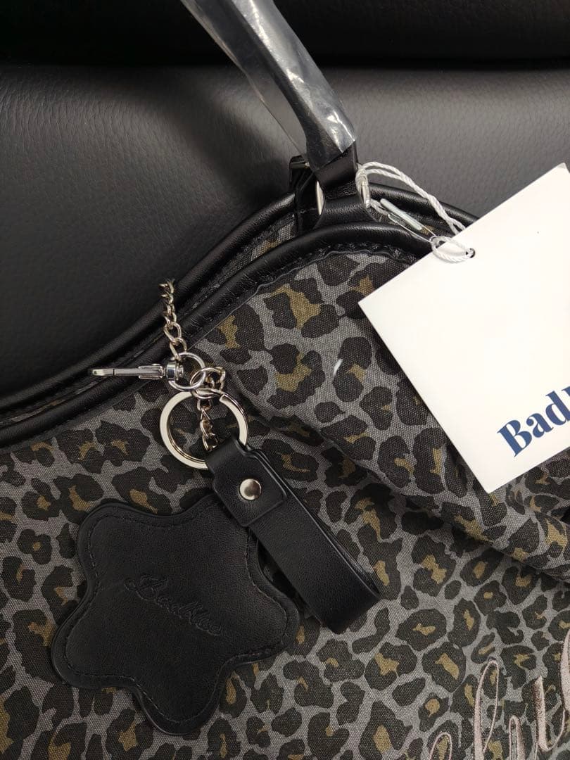 BadBlue ヒョウ柄 ハンドバッグ