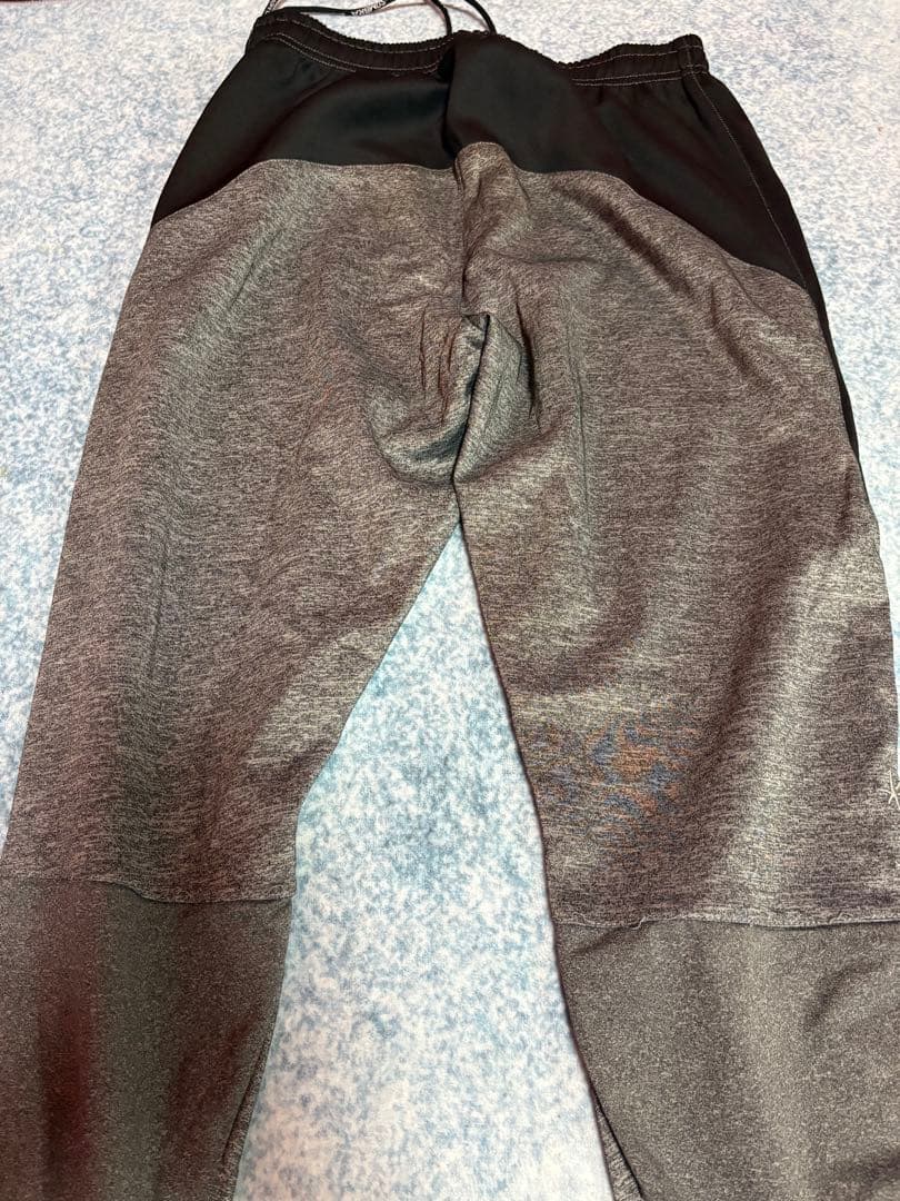 ルース　フード付きジャージ 上下セット　ブラック/グレー