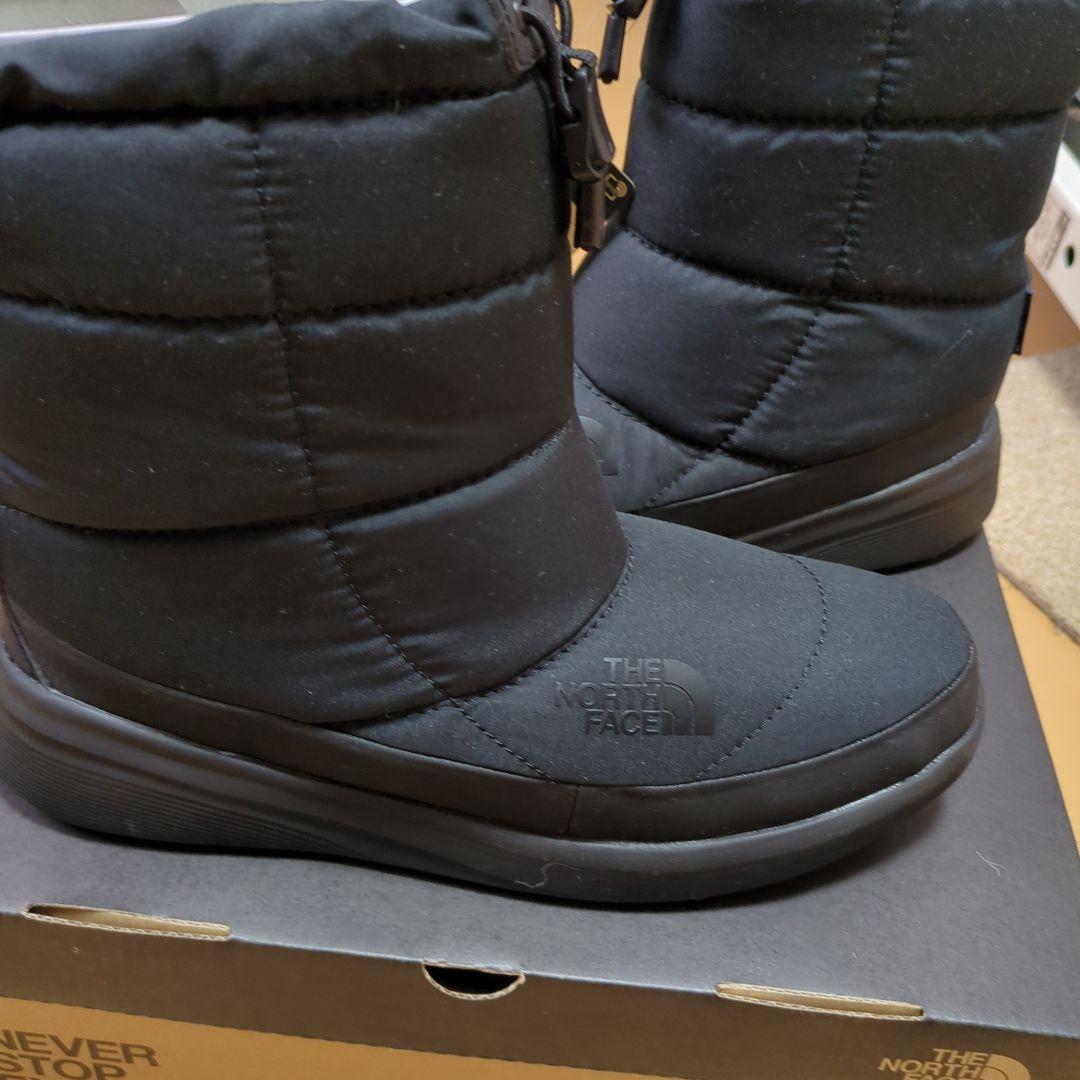 【りん】【新品未使用】ノースフェイス スノーブーツ ヌプシ