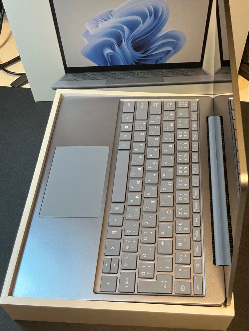 【美品】surface laptop Go3 16GB/256GB