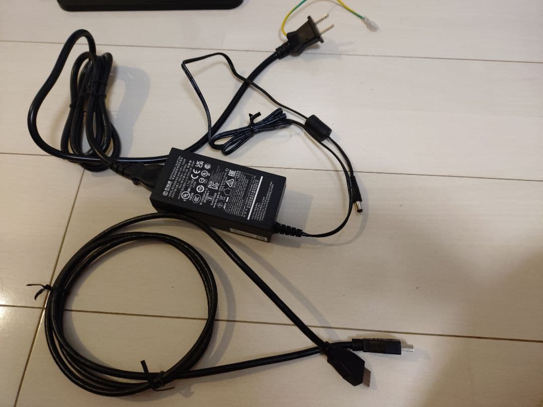 MSI Modern MD2412P ディスプレイ 23.8インチ